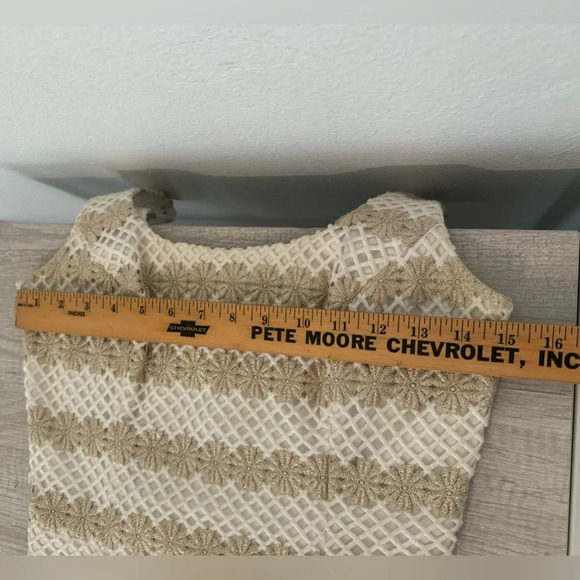 Lilly Pulitzer Meredith Shift Gold Metallic Lotti Daisy Lace Crochet Party Sz 0 - Picture 6 of 9